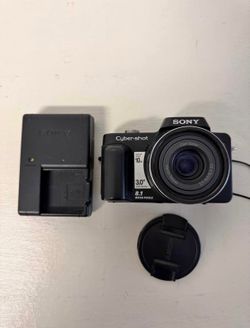 Sony Cybershot DSC-H10 Digital Camera