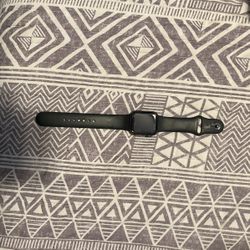 Apple Watch Series 4 (40mm)