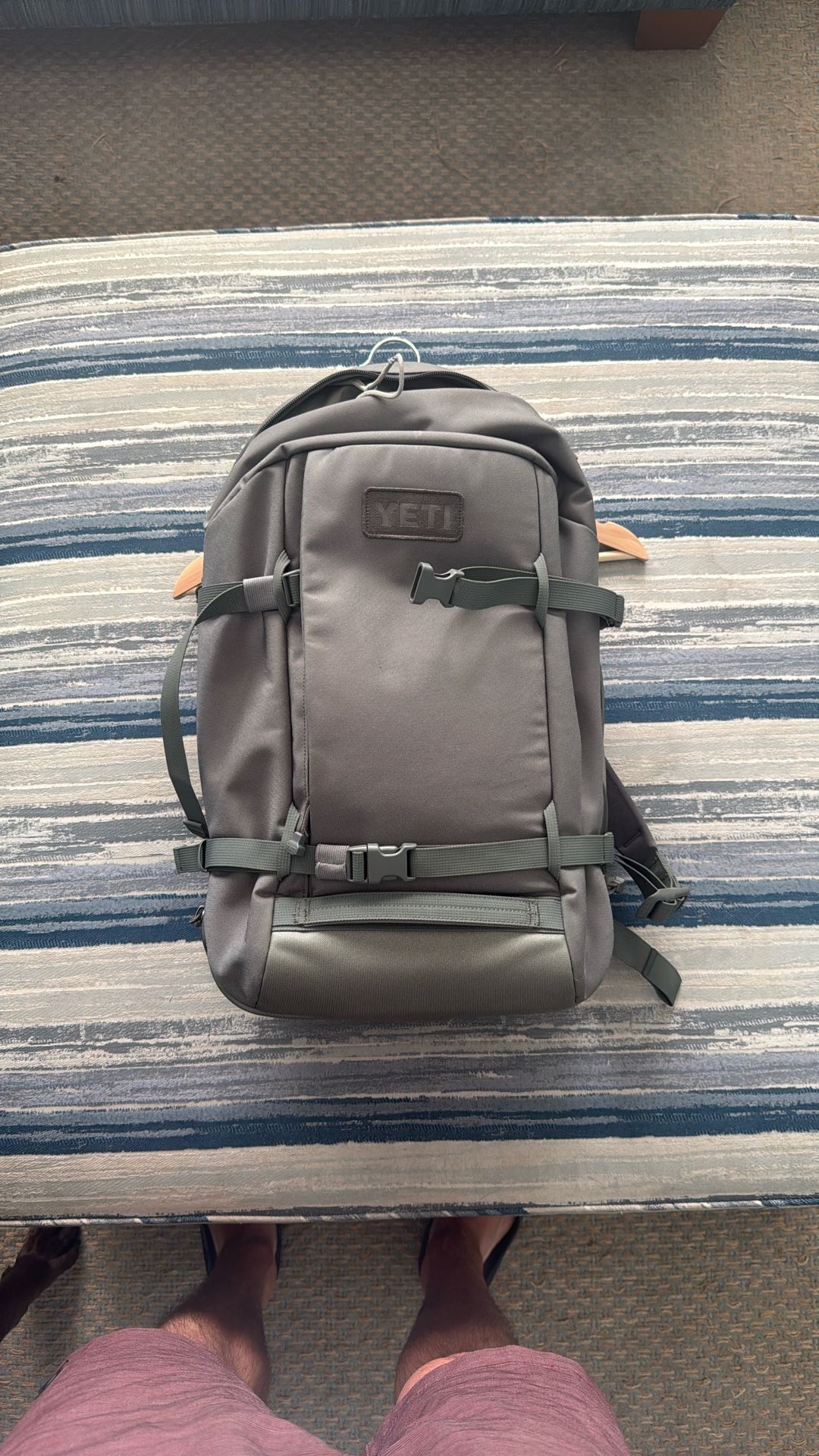 Yeti - Crossroads 27L Backpack - Camp Green
