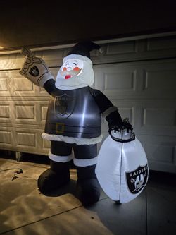 RAIDERS santa Inflatable Used