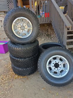 5 New BFGoodrich T315 / 70R17 All Terrain Tires
