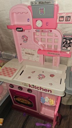 Girls kitchen