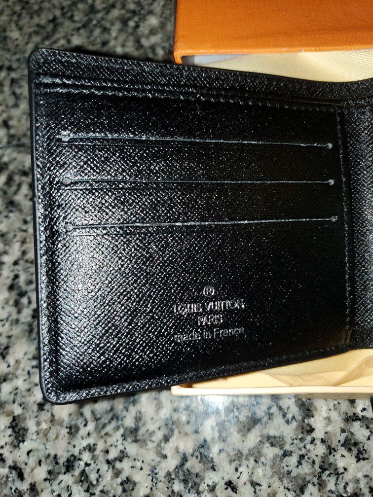 Black Mens Leather Wallet for Sale in Walnut Creek, CA - OfferUp