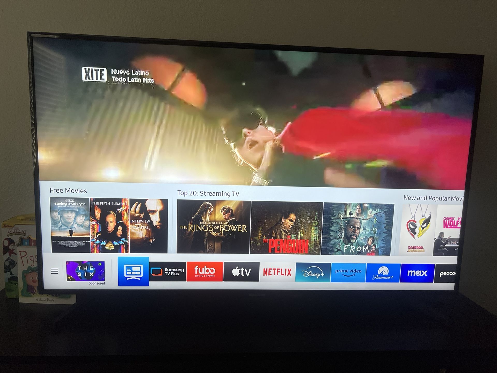 Samsung 50' Smart TV