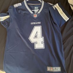 Dak Prescott Jersey Men’s Small Fits Like Medium 