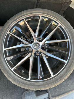 Toyota OEM 18-Inch Wheel with Tire