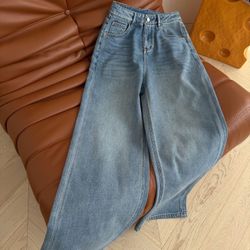 Hermes Women’s Jeans 2026 New 