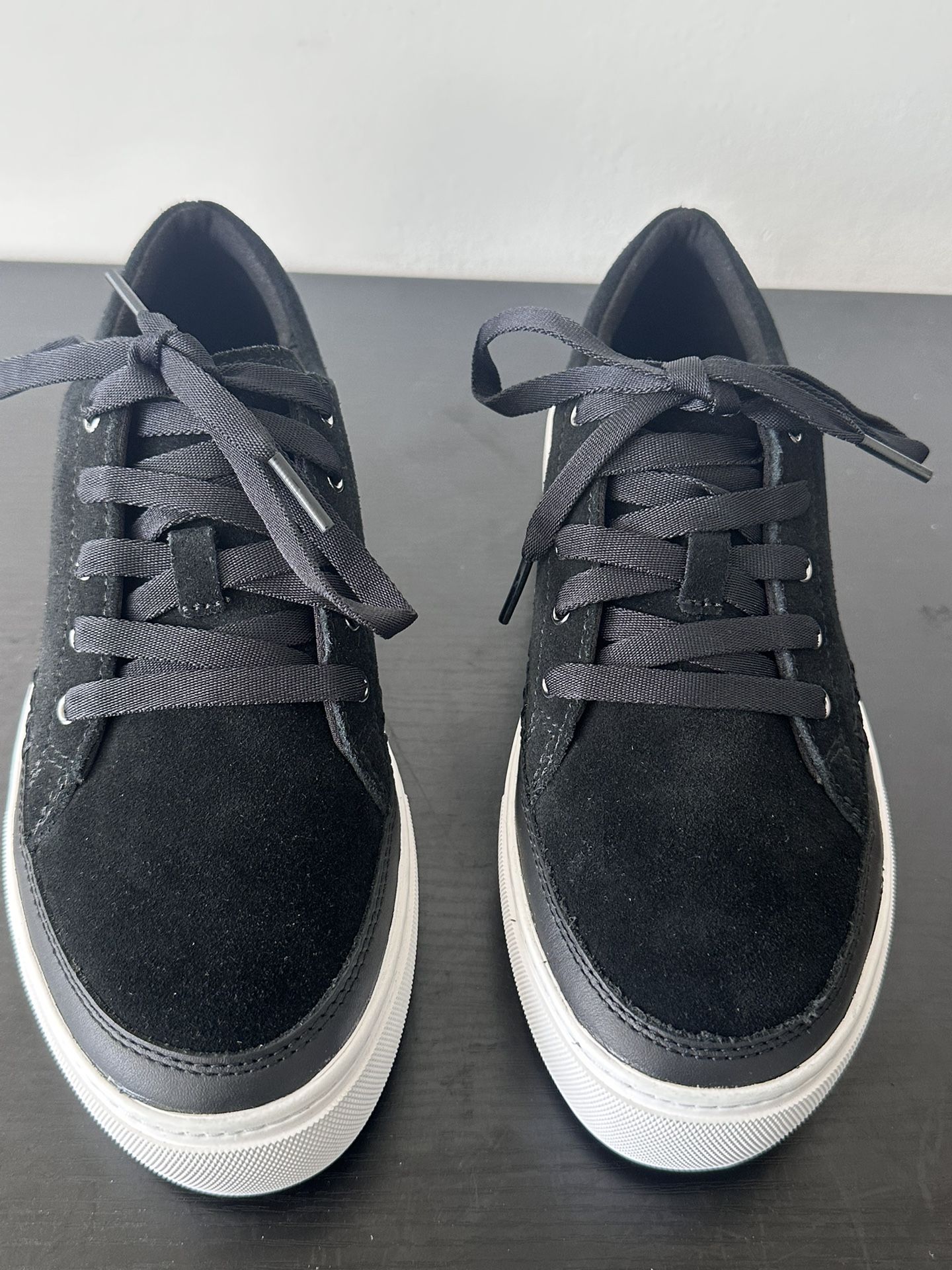 UGG Zilo Sneaker Black Women’s Size 7.5