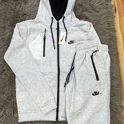 Nike joggers 