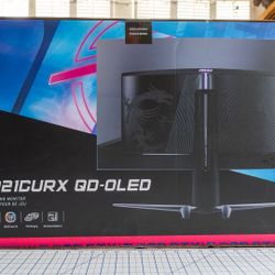 New in box 32” MSI MPG 321CURX QD-OLED Curved Monitor
