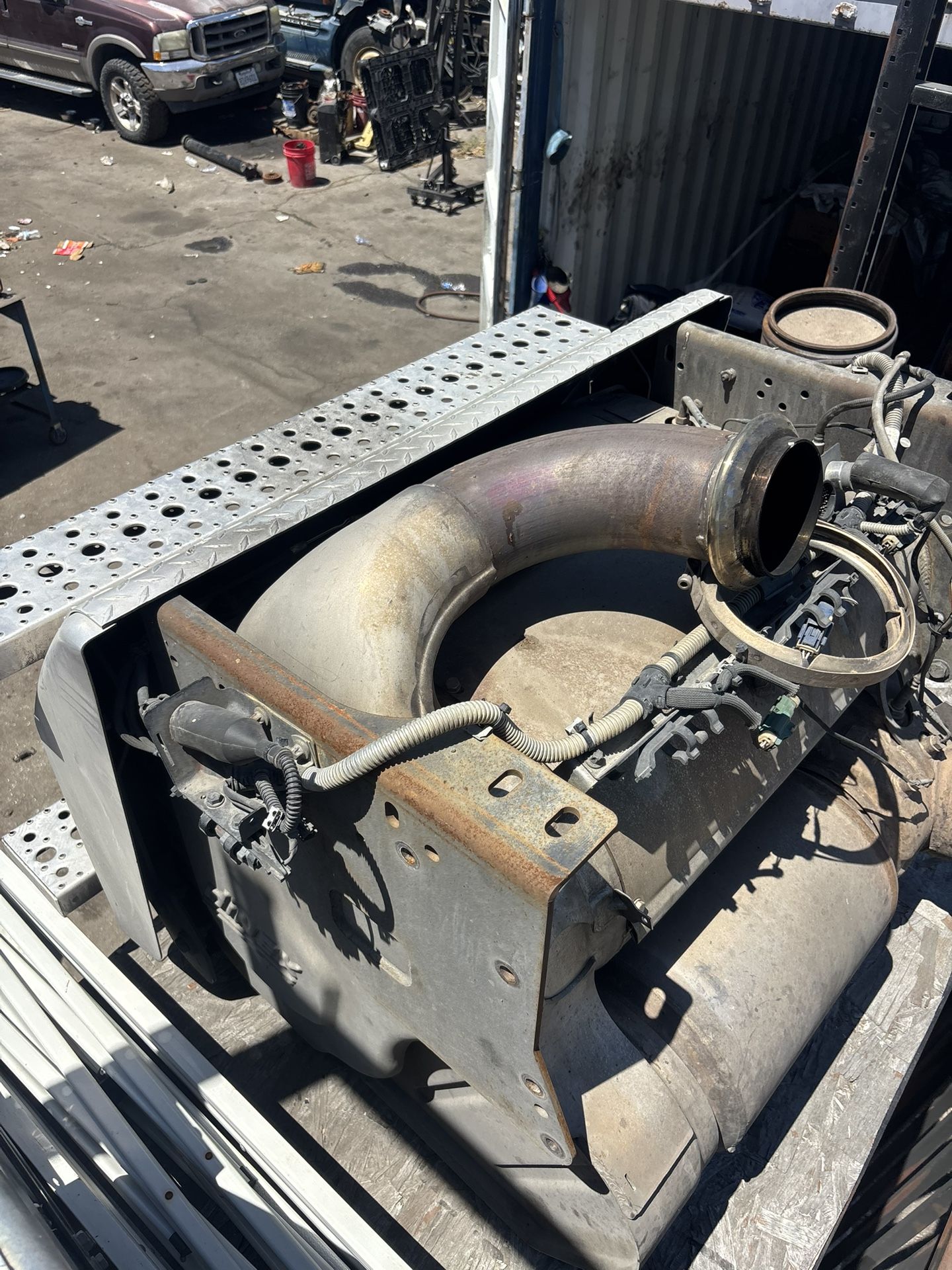 Freightliner Cascadia One Box Filter