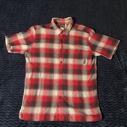 Patagonia Organic Cotton Men's Red Plaid Button Down Short Sleeve Shirt Medium