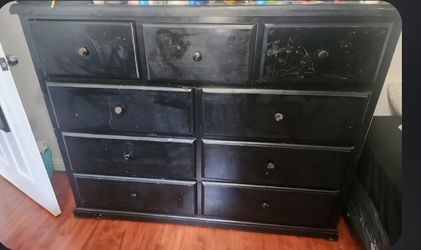 Black Dresser