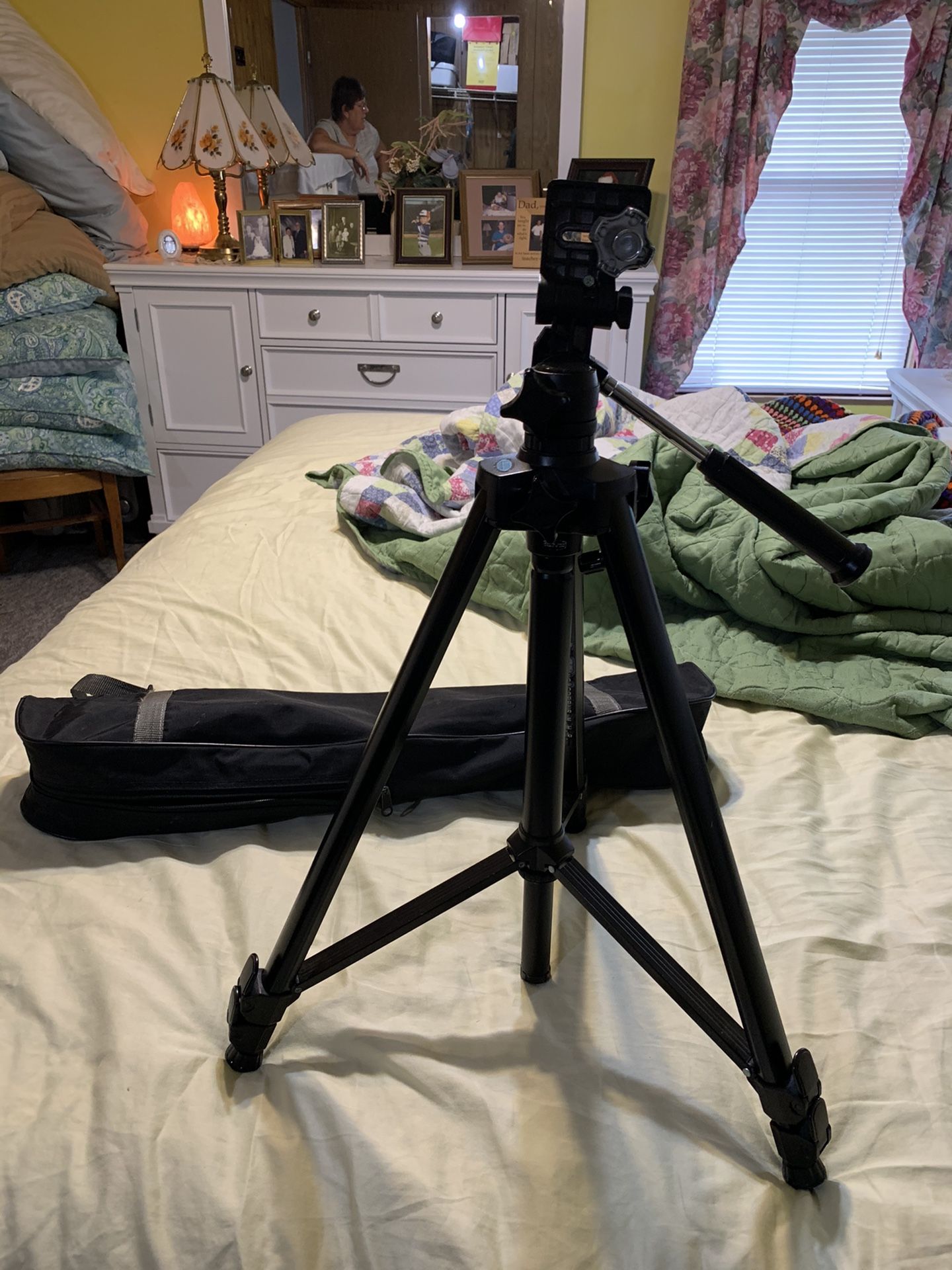 Camera tripod and carrying case