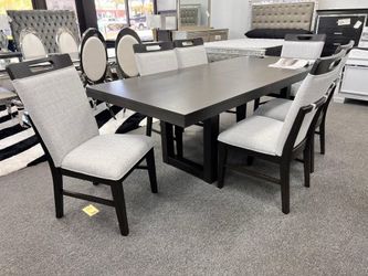 Brand New Modern & Contemporary style Dining set