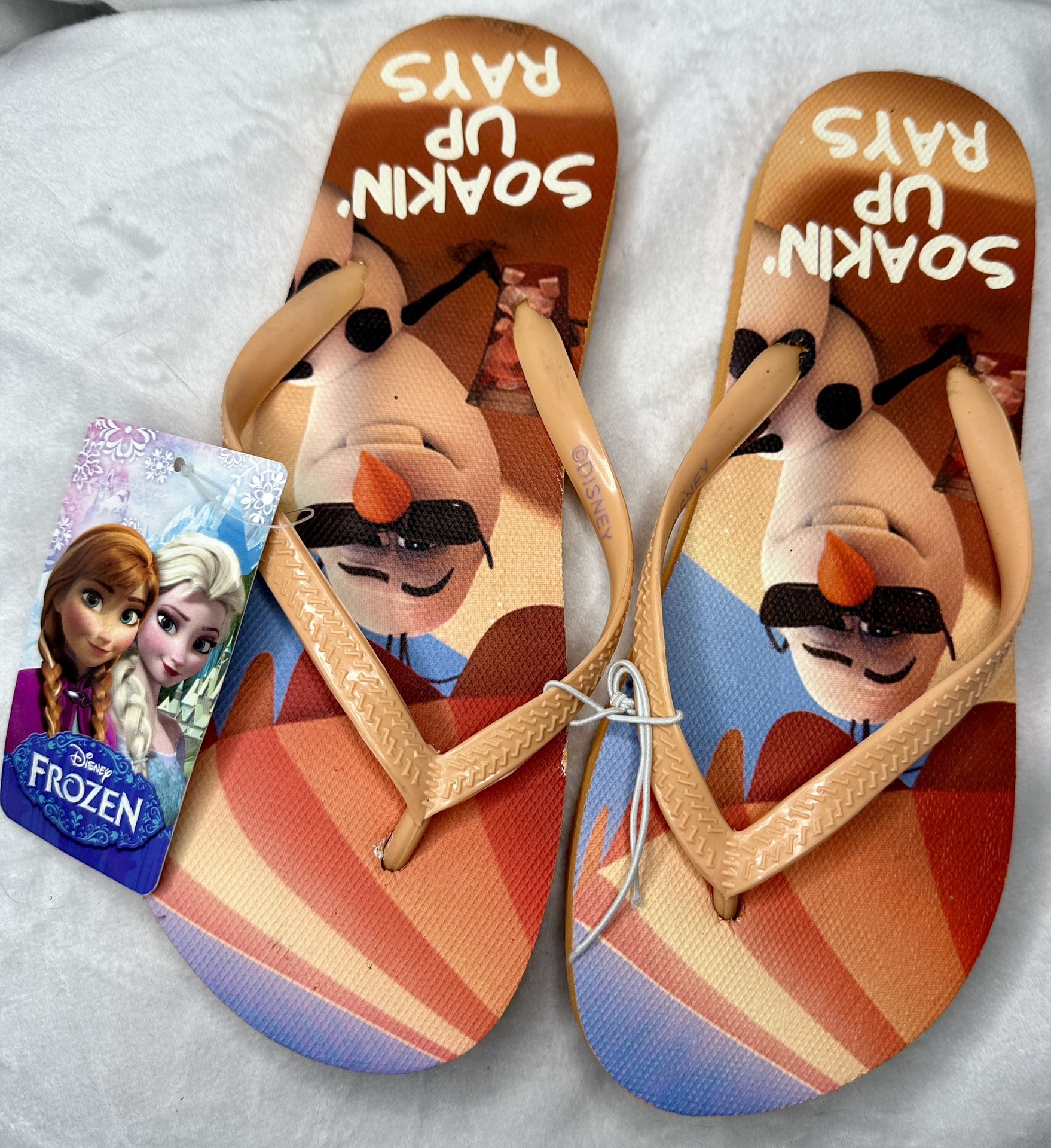 Disney Frozen ‘Olaf’ Flip Flop Sandals. Size 5-6