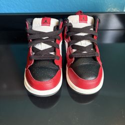 Nike Air Jordan 1 Mid Toddler Shoes