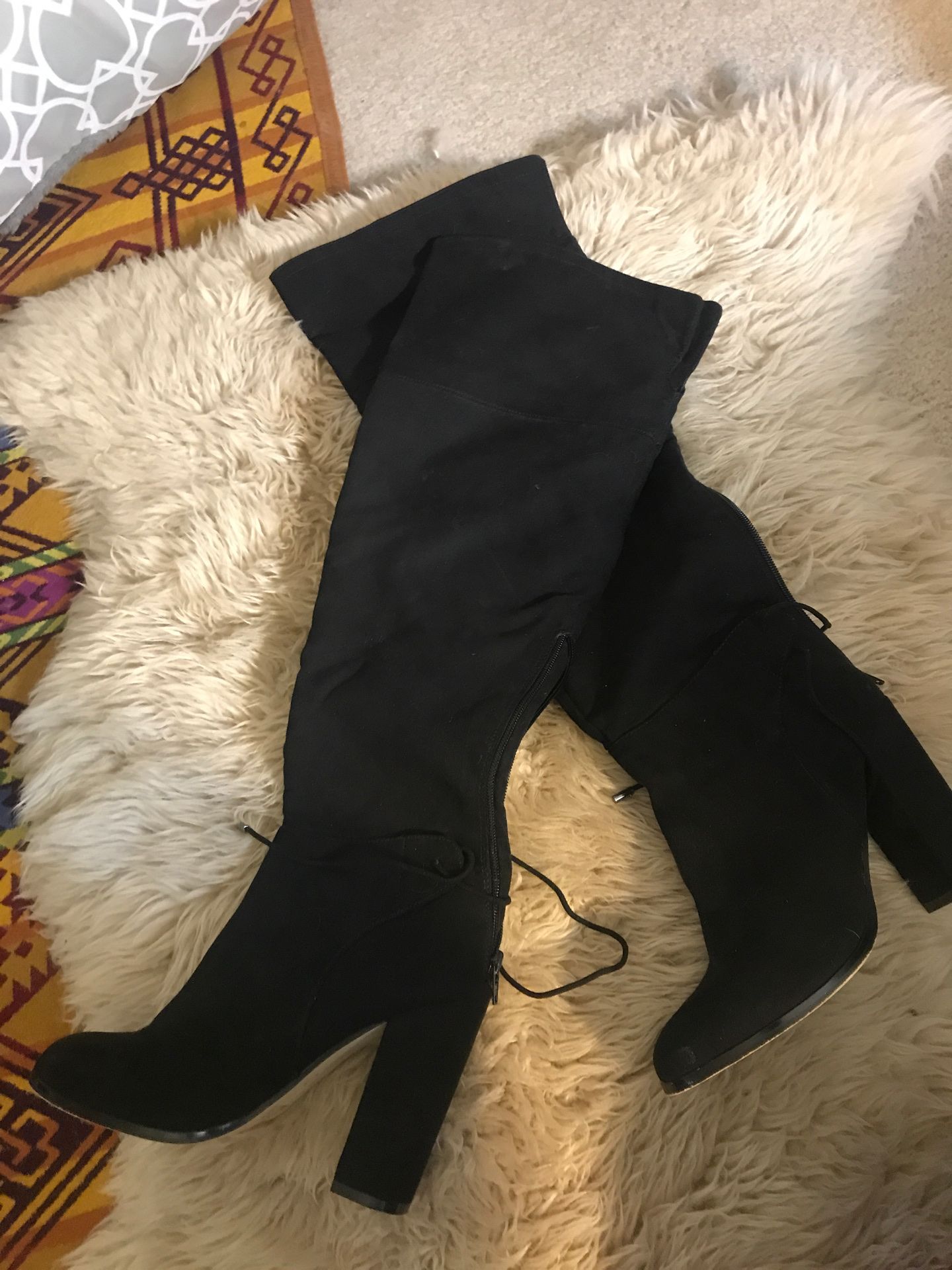 Size 8.5 knee high black boots