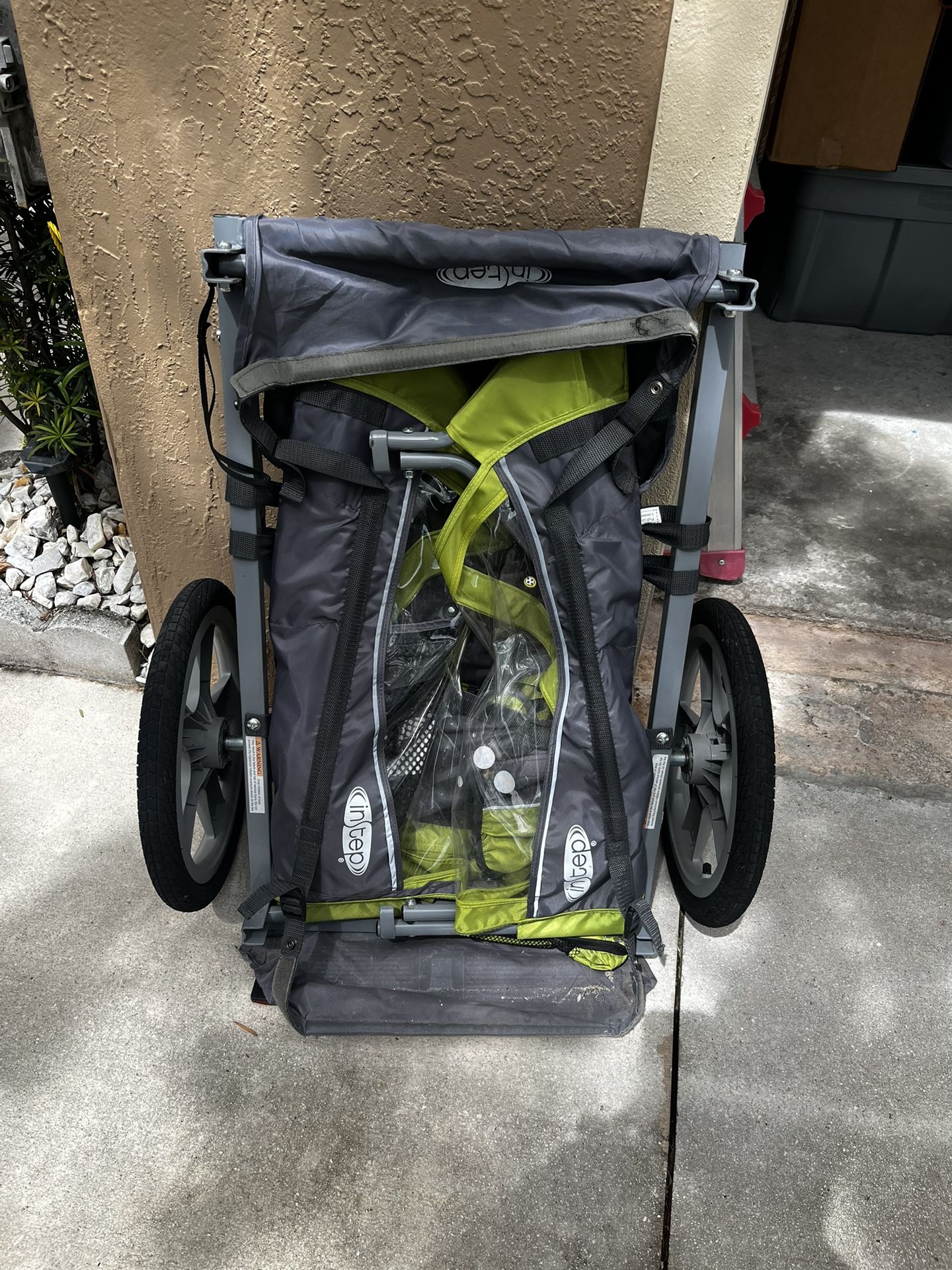 Instep Kids Bike Trailer Like New