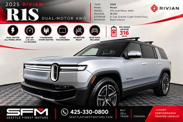 2025 Rivian R1S