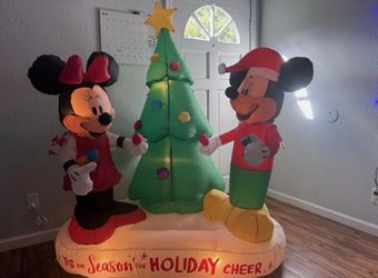 Disney Mickey & Minnie Christmas Inflatable
