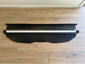 OEM Subaru Forester Retractable Cargo Cover / Tonneau Cover (2014-2018)