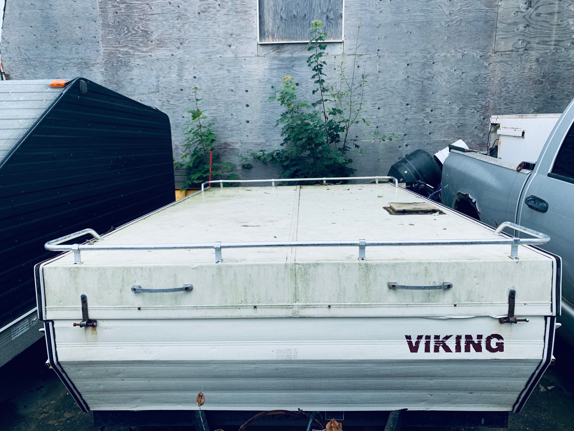 1984 Viking Popup Camper plus items inside