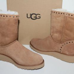 UGG Brand New In Box 100