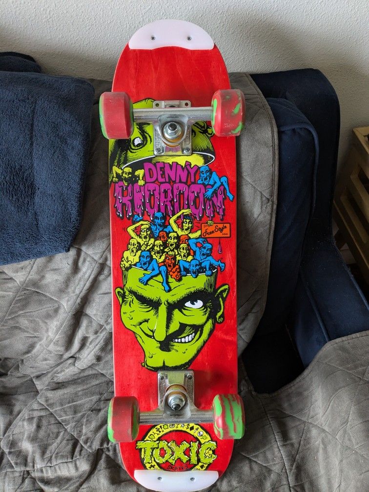 Complete Freestyle Skateboard