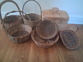 Lot of 7 Wicker and Woven Baskets  $10