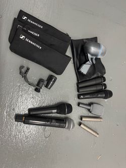 Professional Microphone Collection – Shure, Sennheiser, RØDE & Electro-Voice