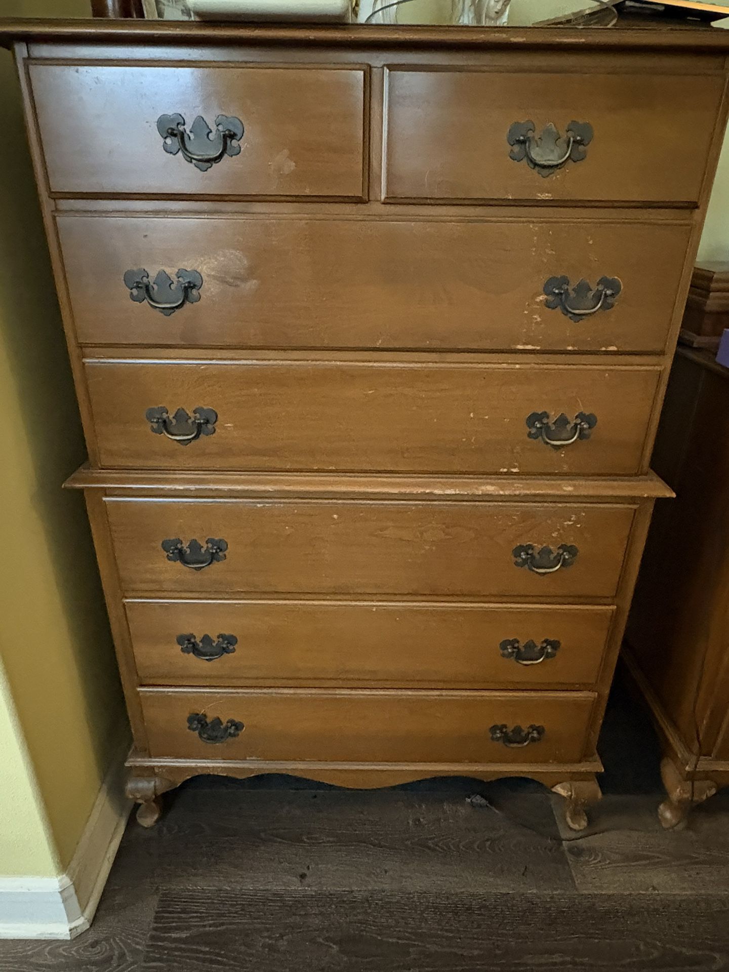 4 Piece Bedroom Set -California Furniture Shops Dressers & Bed