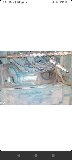 Makita Rotary Hammer Drill with Bits