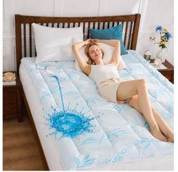 Brand new Waterproof Mattress Pad Queen Size