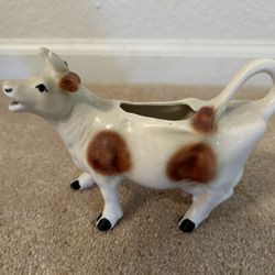 11 Porcelain Cows Creamers, Figurines and Salt/Pepper Shaker