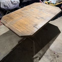 Expandable real hard wood table