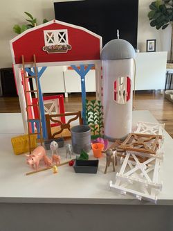 Barbie Barn