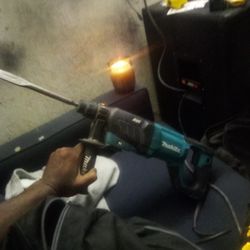 Makita Beton Concrete 