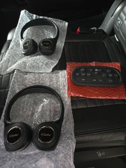 Headphones 🎧 Remote Control only