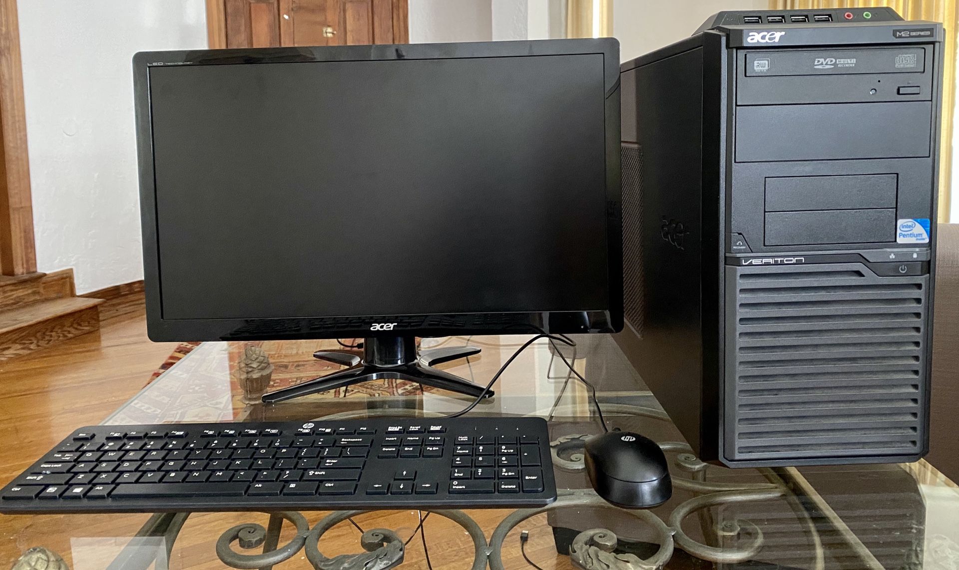 Computer ACER (desktop, monitor, keyboard, mouse)