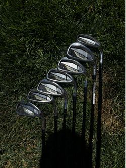 Wilson Staff D9 Iron Set Golf Clubs