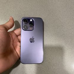 Locked Iphone 14 Pro