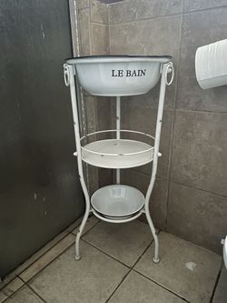 Fleur De Lis Living Villette 3-Tier Metal Washbowl Stand with Enamel Basins