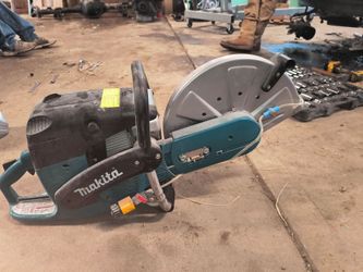Concrete saw