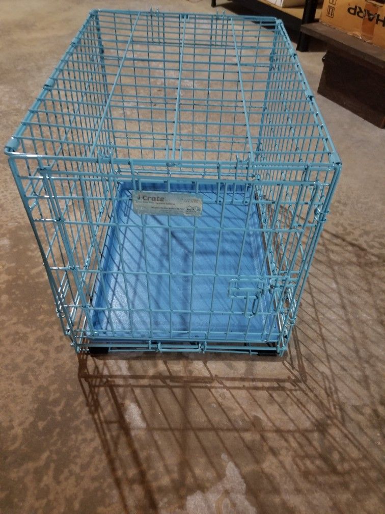 Small Coated Wire Dog Crate-Baby Blue