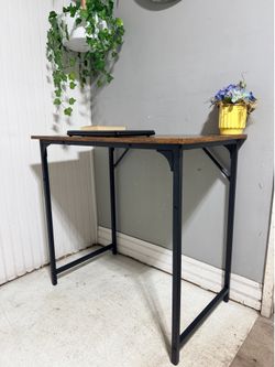 Desk, Escritorio