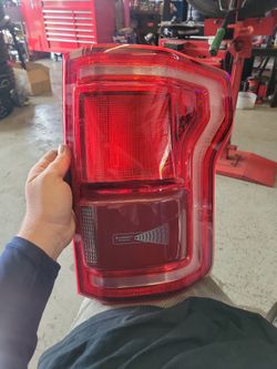 Oem Right Rear Tailight F150