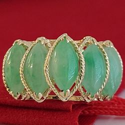 ⛔️RESERVED⛔️14k Size 7 Beautiful Solid Yellow Gold Apple Green Multi Jade Ring!/ Anillo de Oro con Jades Color Verde!👌🎁Post Tags: Anillo de Oro