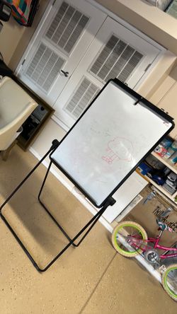 Dry erase board