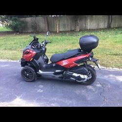 Piaggio MP3 (contact info removed)